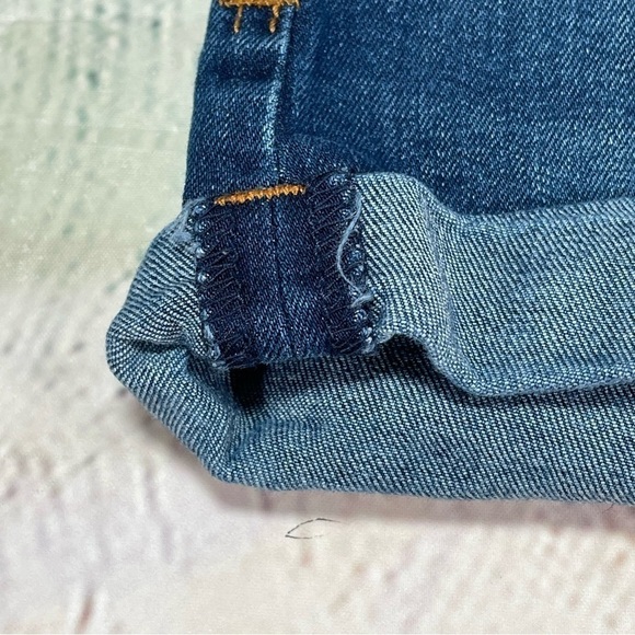 Celebrity Pink Shorts Women's Size 0/24 Denim Cuffed Blue Cut Off Low Rise - Picture 9 of 10